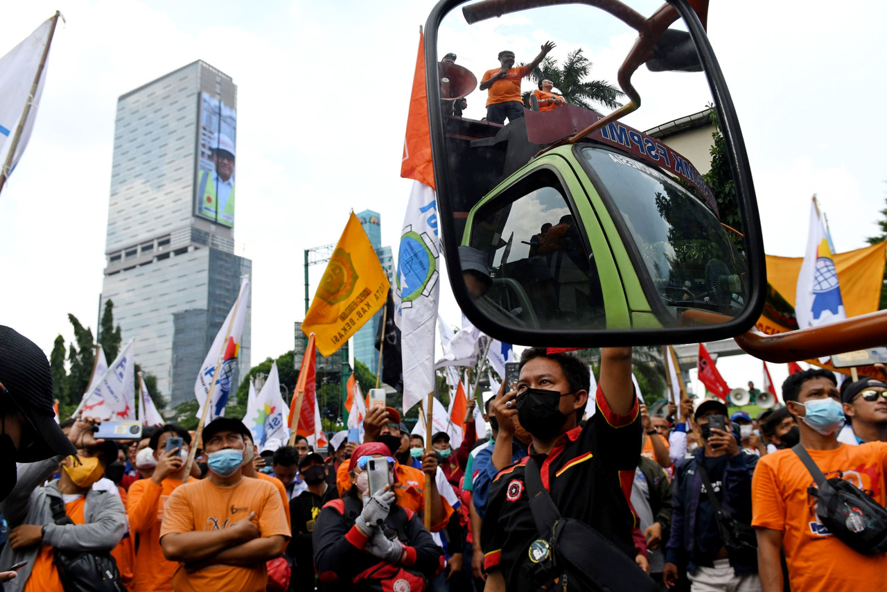 LIPSUS- JHT BPJS Ketenagakerjaan- Demo buruh di Kemnaker RI