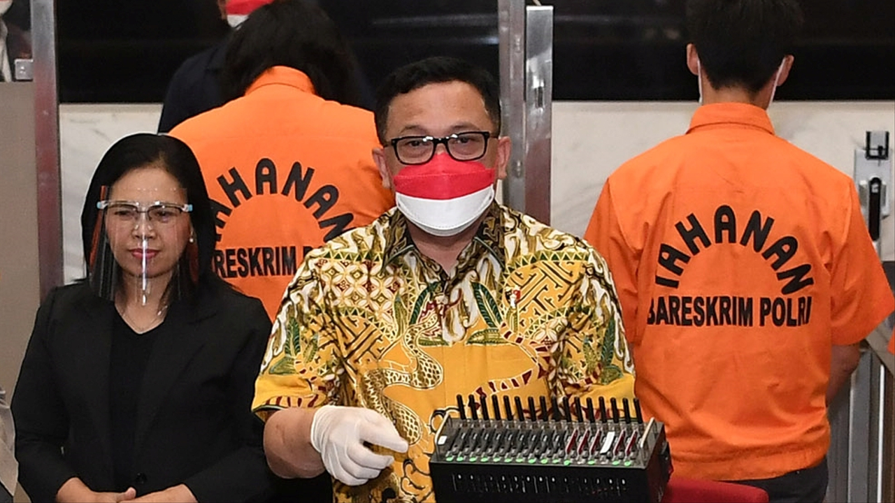 kumplus- LIPSUS PINJOL- Brigjen Pol Helmy Santika