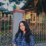 Chesya Laura Huwae