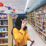 Indri Rahmawati