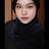 nayla azziza