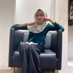 Raisa Adelia Kasmizar