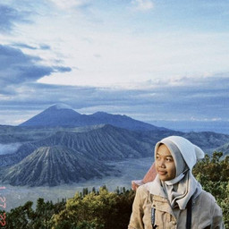 Adya Danastri