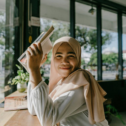 Arum Ayusitha