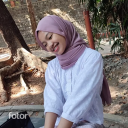 Natya Padmalalita Putri Hidayat