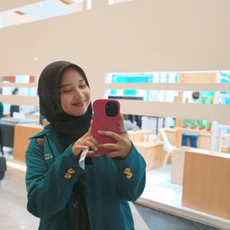 Livelyna Qoniah