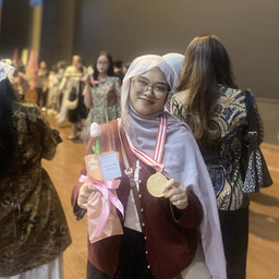 Yunia Melia Putri
