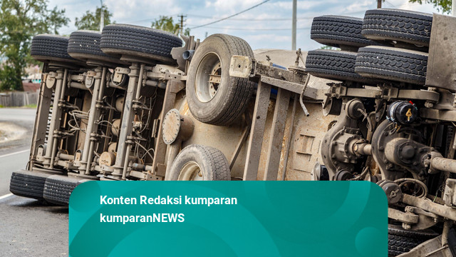 Truk Gandeng Picu Kecelakaan Beruntun di Meksiko: 9 Orang Tewas, 10 Luka