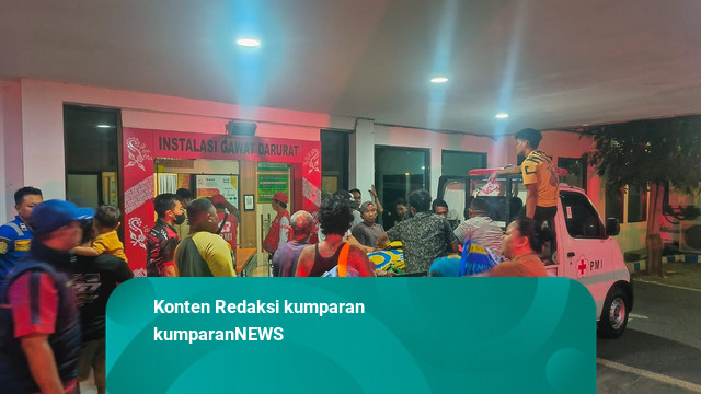 Pria Seberat 200 Kg di Banyuwangi Alami Sesak Napas, Dievakuasi Damkar ke RS