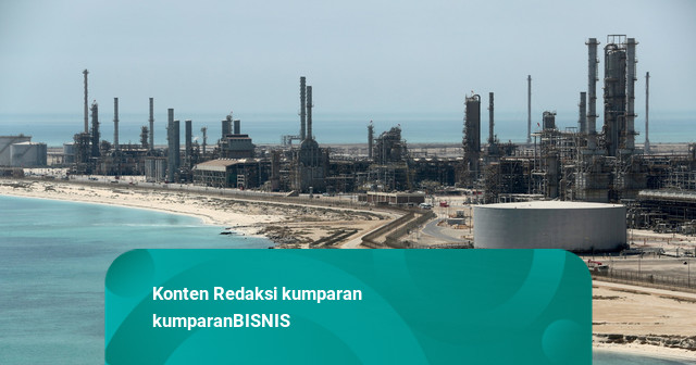 Harga Minyak Dunia Turun Usai Saudi Tawarkan Tambahan Pasokan via Oman