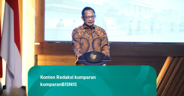 Meski Kas Seret, Mendagri Minta Tak Ada Pemda Rumahkan & Tahan Gaji ASN