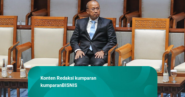 Sarjito Dilantik sebagai Kepala Pengawas Bursa Mineral dan Komoditas OJK