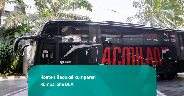 Foto: Milanisti Sambut AC Milan Tiba di Jakarta Jelang Lawan Chelsea