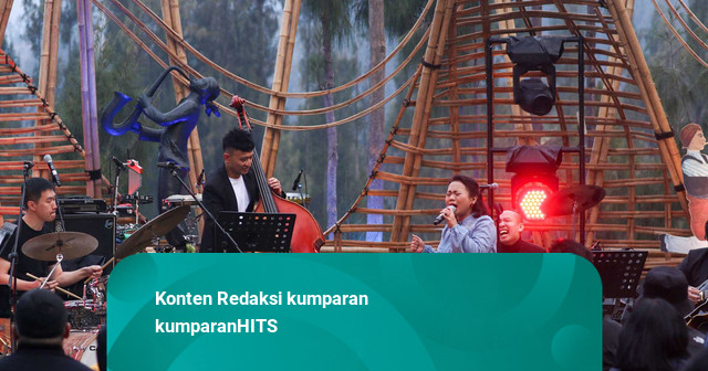 Foto: Kevin Yosua Big 6 ft. Nesia Ardi Pukau Penonton Jazz Gunung Bromo 2026