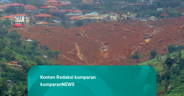Bangunan di Tajurhalang Bogor Ambruk Diterjang Longsor