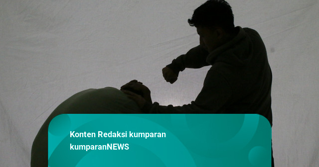 Heboh Pria Terekam CCTV Tendang Perempuan di Mal di Jakpus