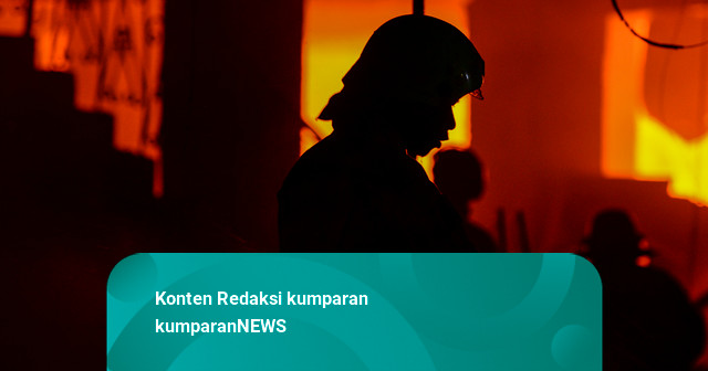 Kafe di Ciracas Terbakar, Enam Unit Damkar Diterjunkan