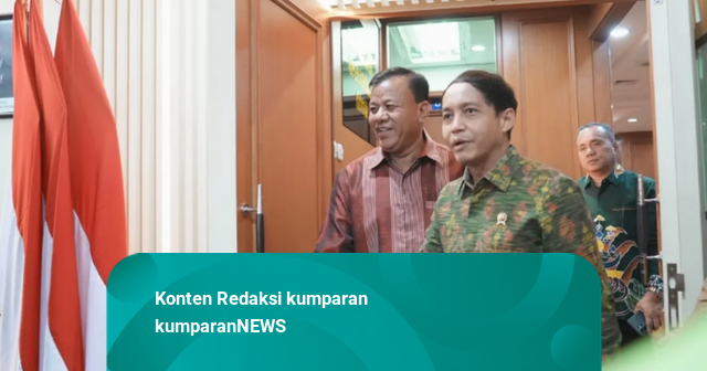 Reaksi Raja Juli Ditanya soal Dugaan Selisih 2.000 SGD di Amplop Bupati Kuansing