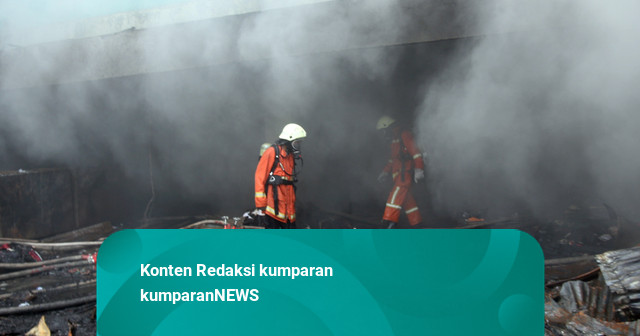 Petugas Damkar DKI Meninggal saat Bertugas Padamkan Kebakaran TPS