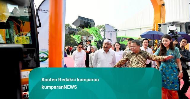 KDM Letakkan Batu Pertama Pabrik Alat Berat Elektrik Pertama di Karawang