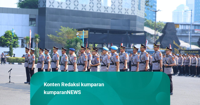 Kapolda Metro Jaya Pimpin Sertijab Dirlantas hingga Kapolres Jakbar-Depok