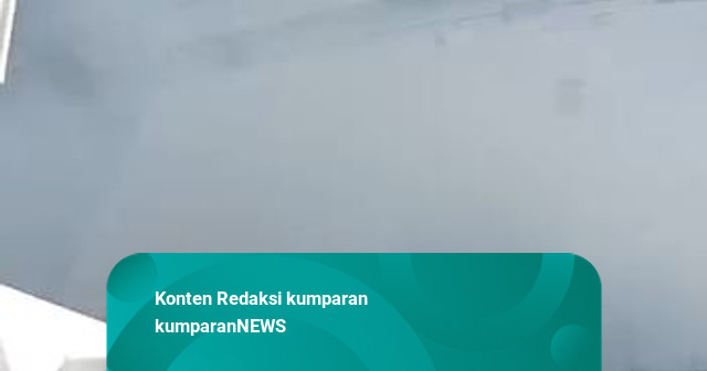 KM Sentosa 2 Terbakar: Asap Hitam Membubung, Ada Penumpang Lompat ke Laut