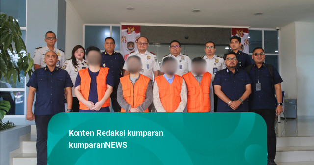 Imigrasi Semarang Deportasi 4 WN Tiongkok Pelaku Love Scam