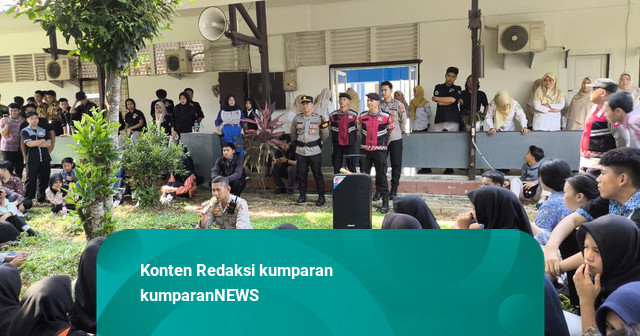 Siswa SMKN 1 Mempawah Hilir Demo Sekolah, Buntut Video Viral Dua Guru