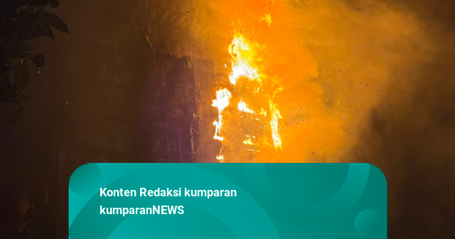 Gedung di Jakpus yang Terbakar Ternyata Kantor Bapenda DKI, Api Masih Berkobar