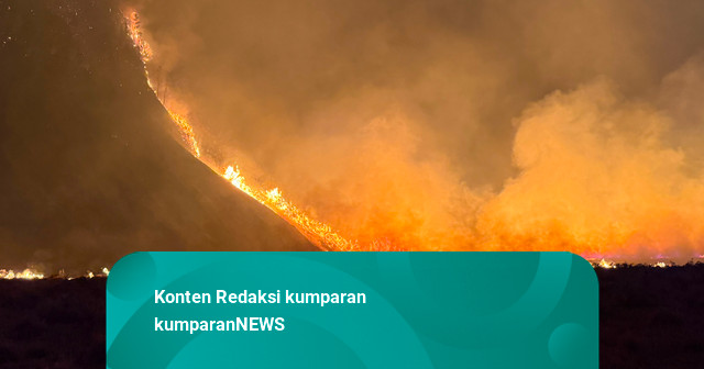 Kebakaran di Gunung Bromo Semakin Meluas, 2 Helikopter Lakukan Water Bombing