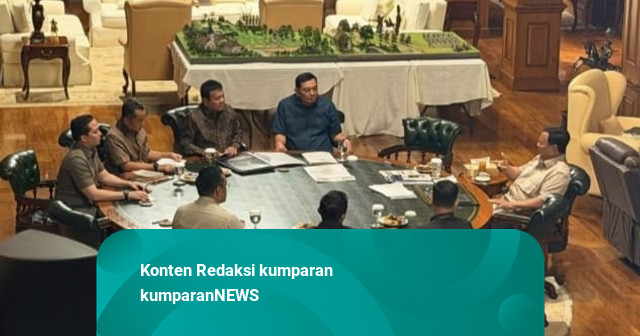 Prabowo Terima Laporan B50 dari Dirut Pertamina, Minta Anak-Cucu BUMN Dikurangi