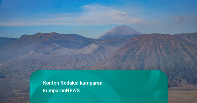 Foto: Karhutla di Taman Nasional Bromo, Pemerintah Turun Tangan