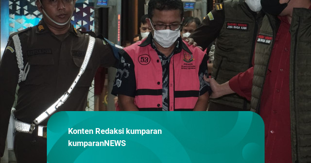 Foto: Kejagung Tetapkan 2 Tersangka Kasus Transfer Pricing PT Toba Pulp Lestari