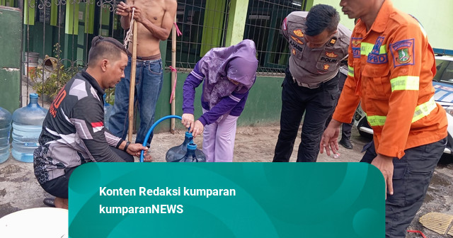 Pemprov Jabar Salurkan 8,7 Juta Liter Air Bersih untuk Warga Terdampak Kemarau