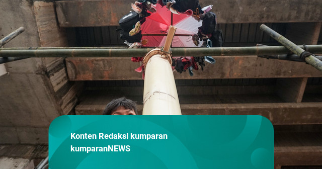 Foto: Rayakan HUT 81 RI, Anak-anak Ikuti Berbagai Lomba di Cipinang Melayu