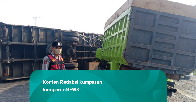 Kabut Asap Karhutla Ganggu Jarak Pandang, 2 Truk Bertabrakan di Banjar Kalsel