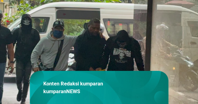 Penampakan DPO Basri Saat Digiring ke Bareskrim: Tangan Diborgol