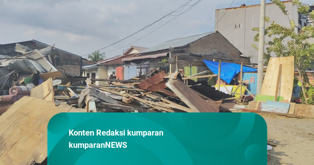 Hujan Deras dan Angin Kencang Terjang Medan, 167 Rumah Rusak