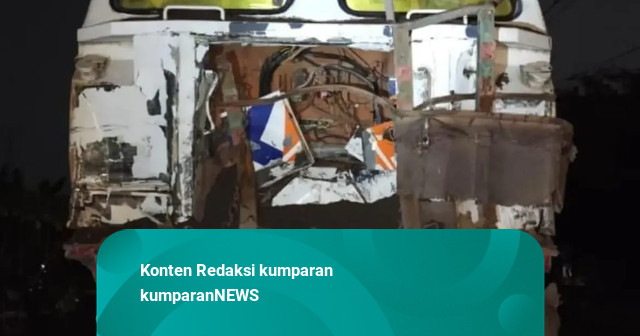 KA Malabar Vs Truk Muatan Pasir di Klaten, 14 Kereta Alami Keterlambatan