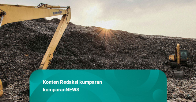 Foto: TPA Cipeucang Ditutup, Pemulung Masih Bertahan di Tengah Tumpukan Sampah