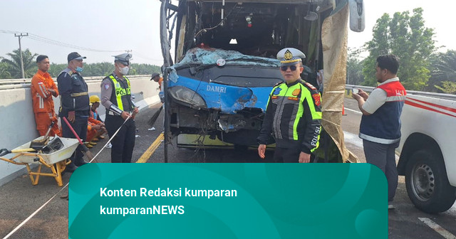 Kabut Asap Karhutla Diduga Picu Tabrakan di Tol Palindra, Belasan Orang Luka