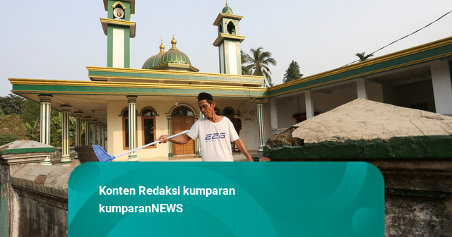 Catat! Ini Cara Bersihkan Abu Vulkanik