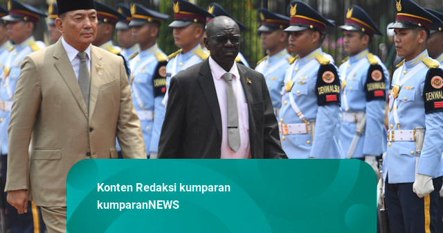 Kemhan: Sudan Tertarik Beli Senjata Pindad