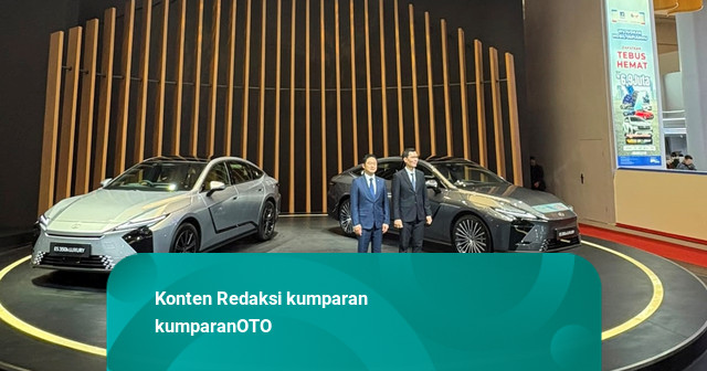Lexus ES Terbaru Debutkan Tombol Digital Tersembunyi, Tetap Terasa saat Ditekan
