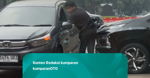 Viral Pria Cek Kolong Mobil di Parkiran GBK, Polisi Buka Suara