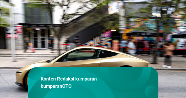 Foto: Taksi Masa Depan Tesla Cybercab Hadir Tanpa Setir dan Pedal