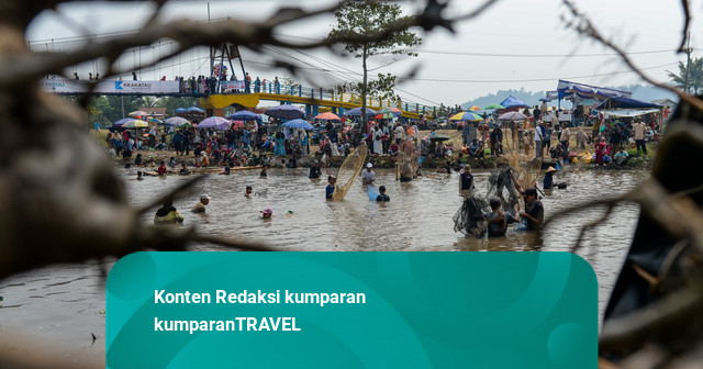 Foto: Menjaga Tradisi Ngagurah Dano di Sungai Cidanau, Banten