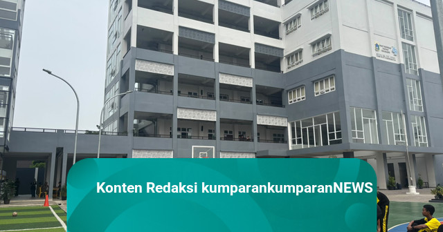 Photo: Kumparan.com Rp 101 Billion Jakarta School Complex Opens With Vertical Design