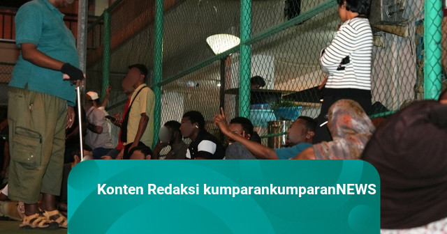 Photo: Kumparan.com Ditjen Imigrasi Amankan 45 WNA di Kalibata City