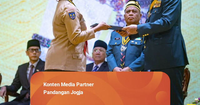 GKR Mangkubumi Terima Anugerah Bintang Semangat Rimba Emas dari Malaysia